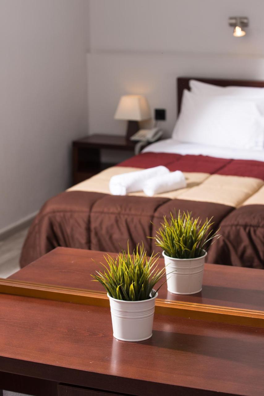 Hotel Aigli Peraía Eksteriør billede