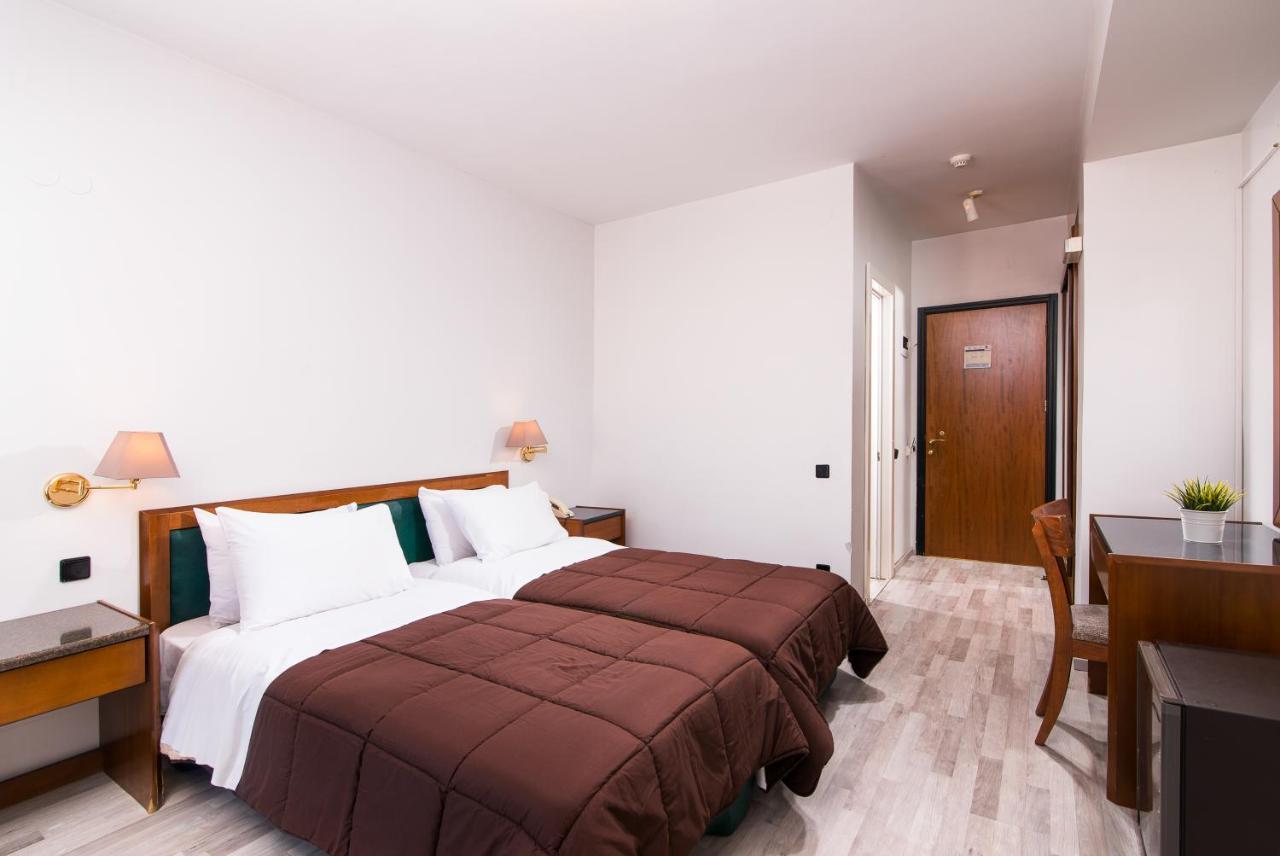 Hotel Aigli Peraía Eksteriør billede